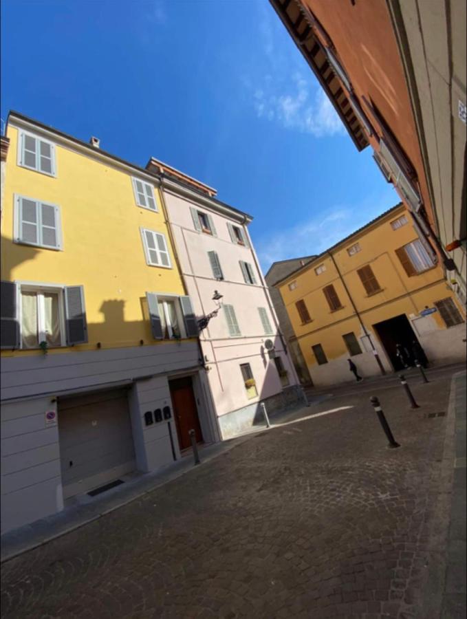 Luxury 1 Al Duomo Di Parma Apartment Exterior foto